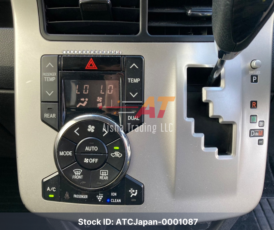 2013 Toyota Noah